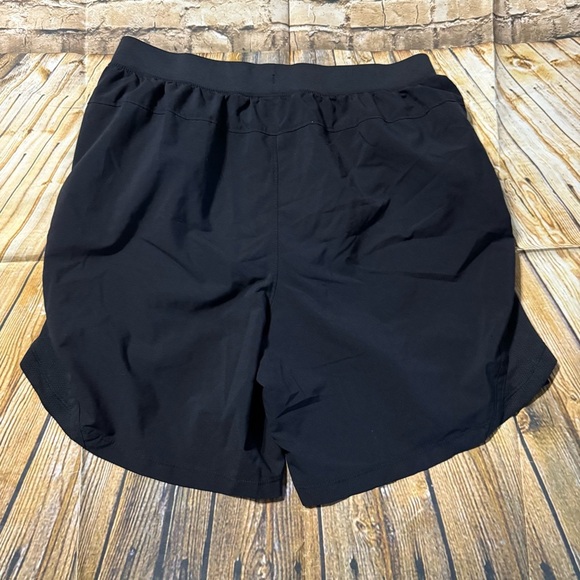 Under Armour Fitted Black Brief Lined Athletic Running Shorts - Picture 2 of 3